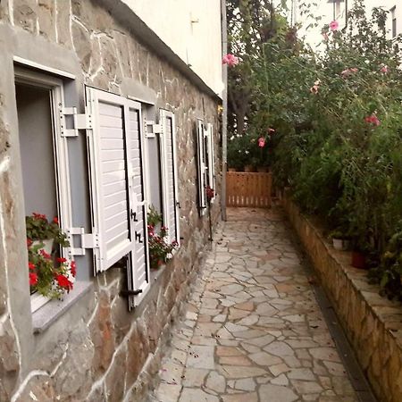 Apartment Dedinje Hill 2 Belgrade Exterior photo